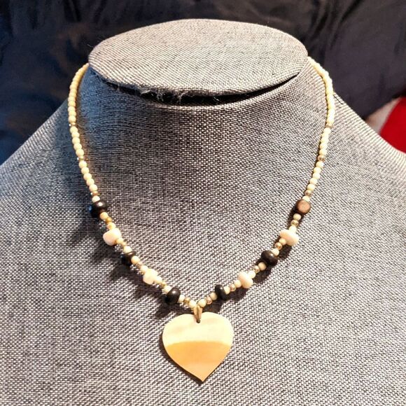 Vintage mother of pearl dbl sided heart, raw hetian jade blk opal, bead necklace - Picture 1 of 13